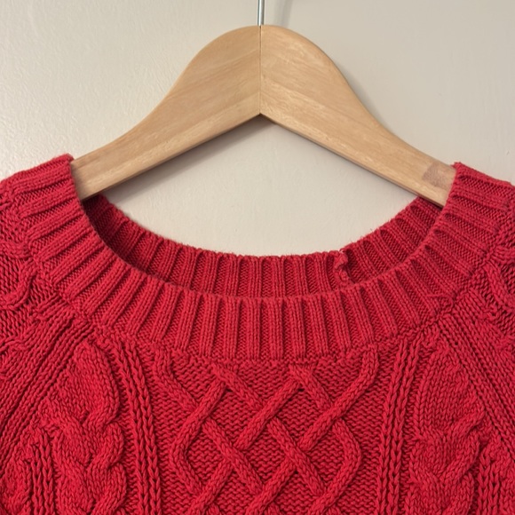 Red GAP knit sweater (size large) - Picture 2 of 4